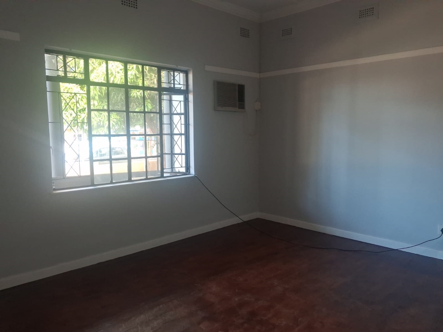 To Let 1 Bedroom Property for Rent in Southernwood Eastern Cape